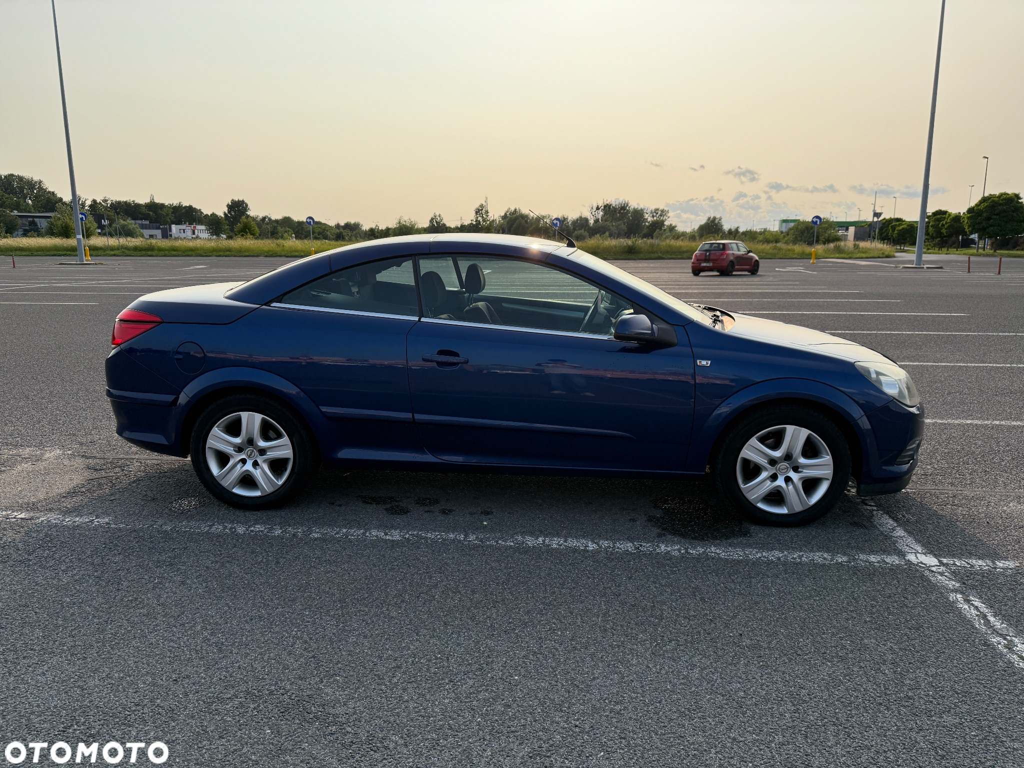 Opel Astra TwinTop 1.8 Enjoy - 6