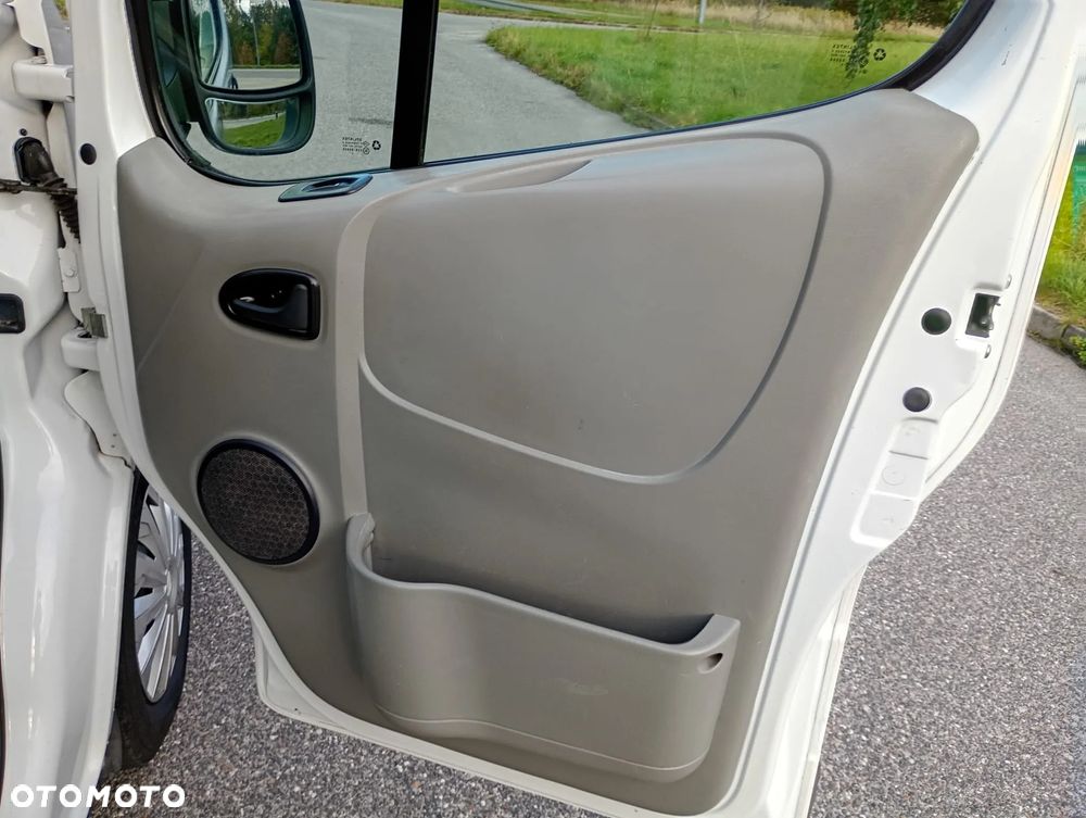 Opel Vivaro - 20