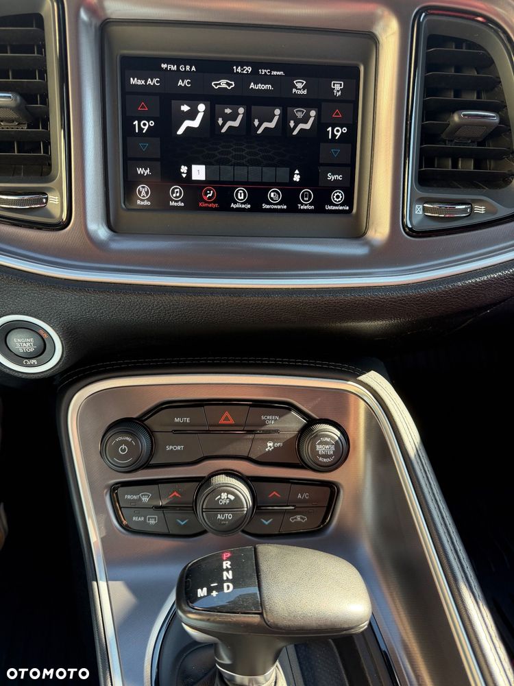 Dodge Challenger 3.6 SXT Plus - 19