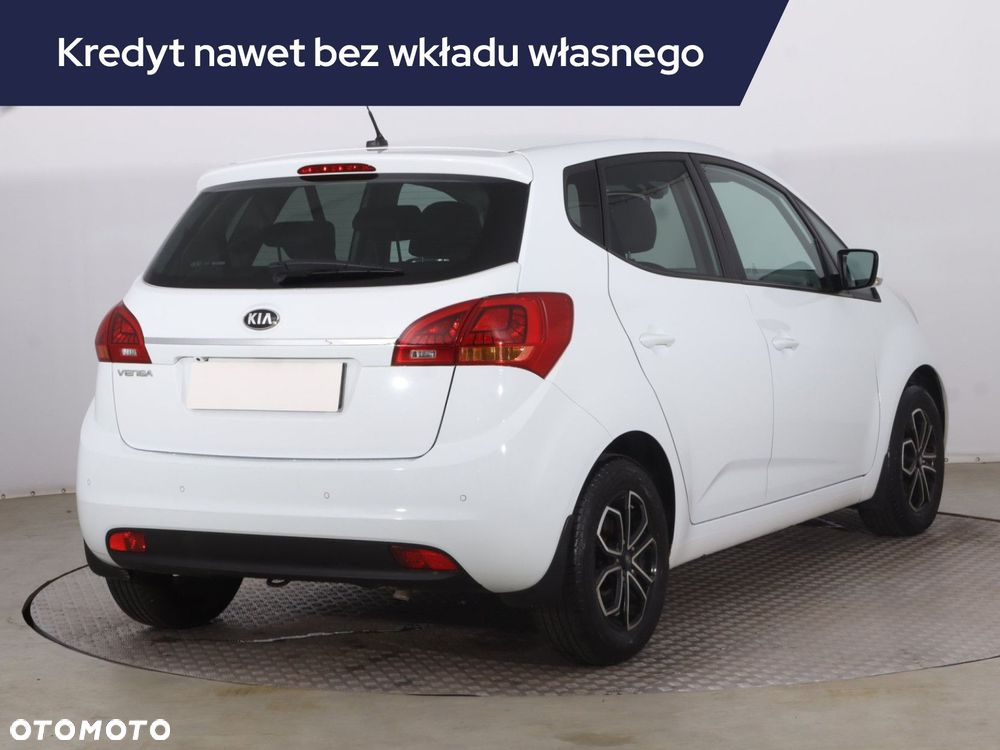 Kia Venga - 7