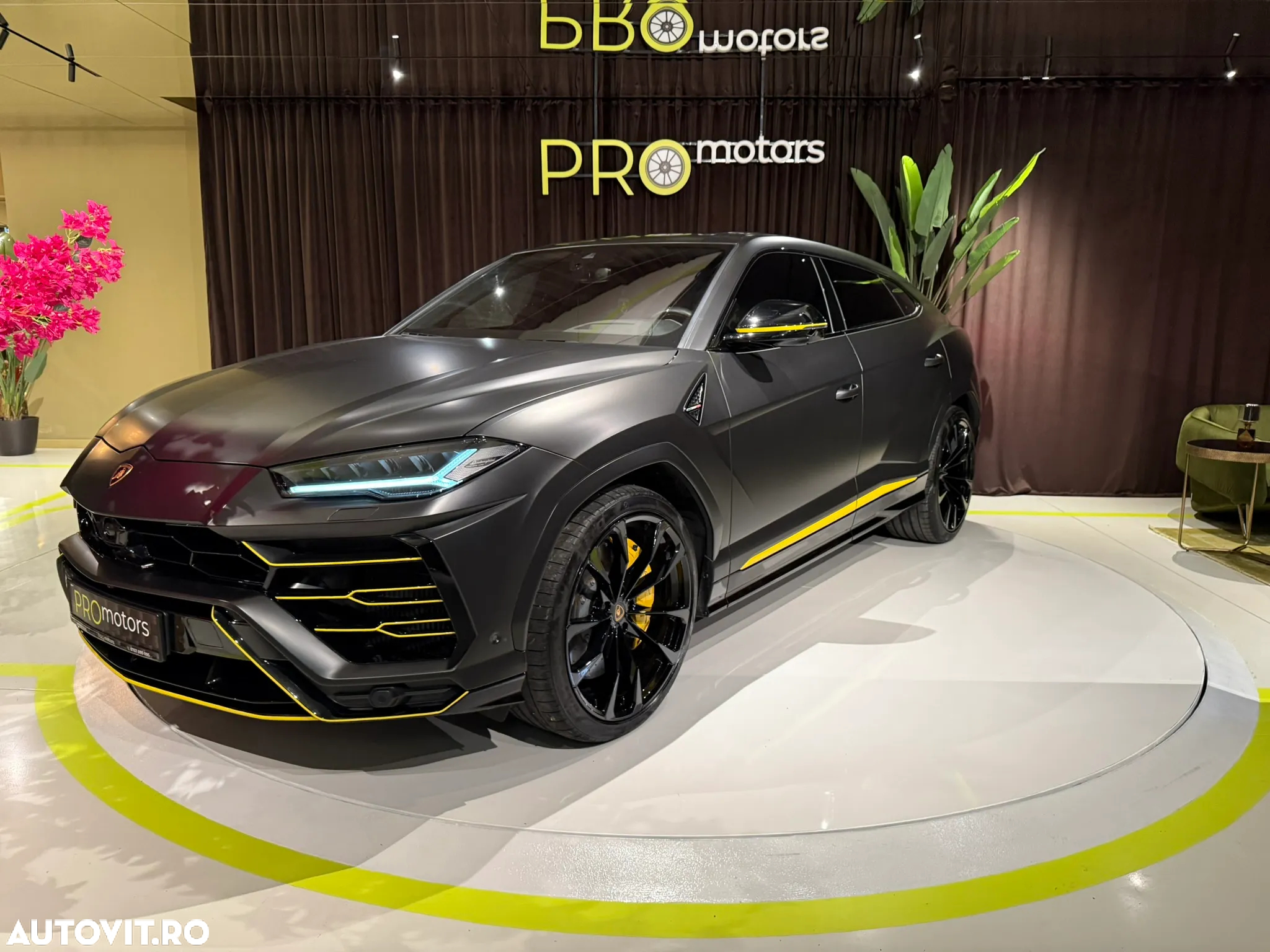 Lamborghini URUS - 7