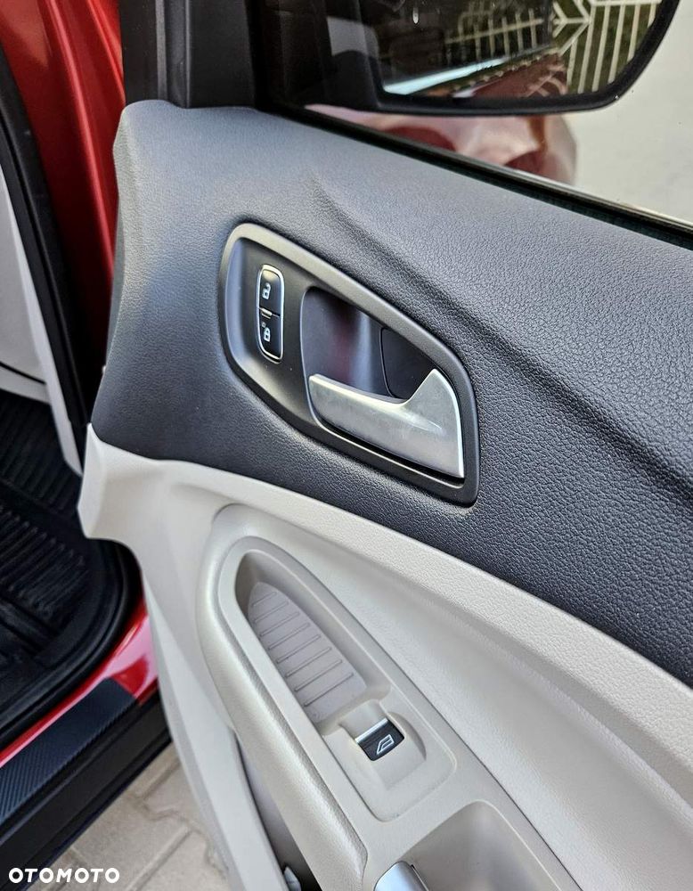 Ford Escape - 12