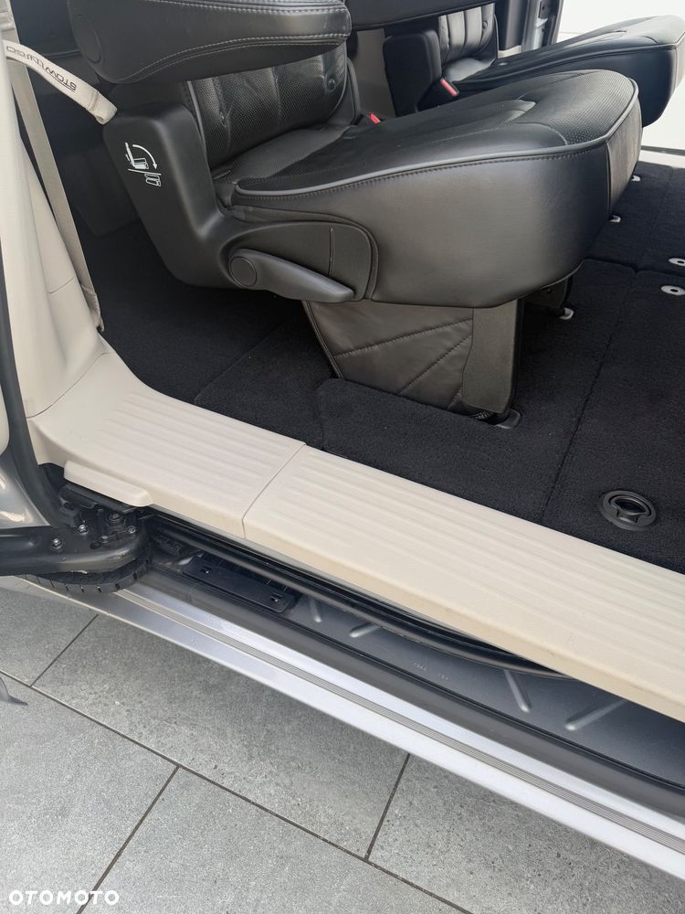 Chrysler Pacifica - 28