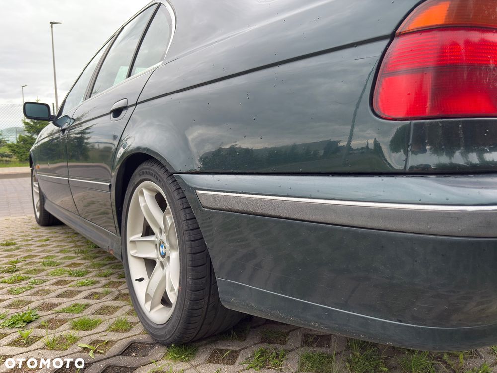BMW Seria 5 520i - 6