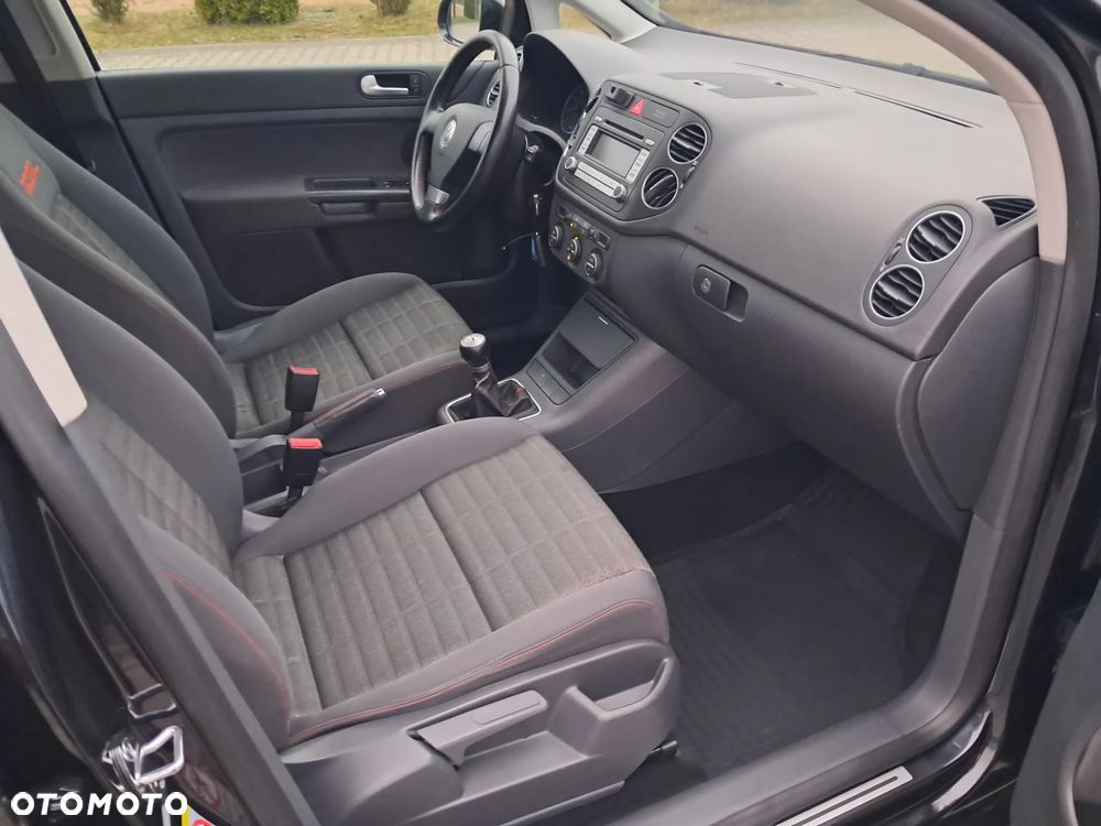 Volkswagen Golf Plus - 21