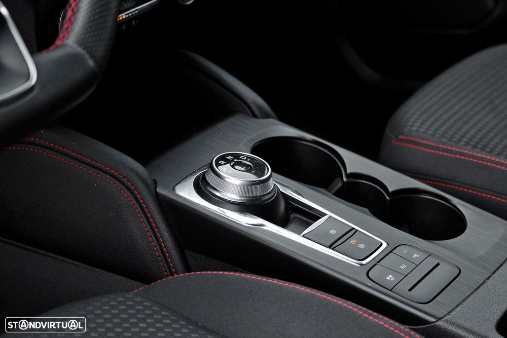 Ford Kuga - 11