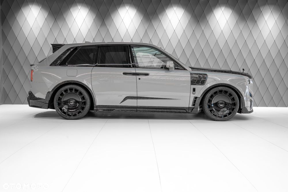 Rolls-Royce Cullinan - 4