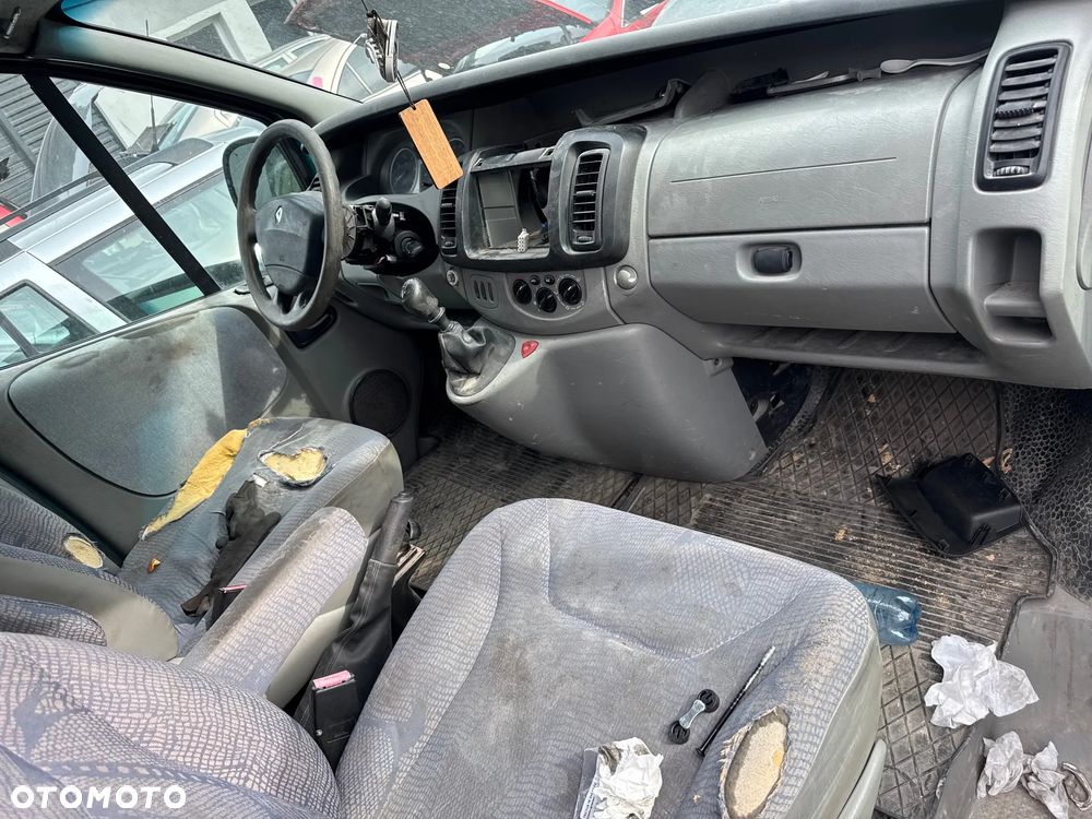 Renault Trafic II 1.9 DCI na części - 3