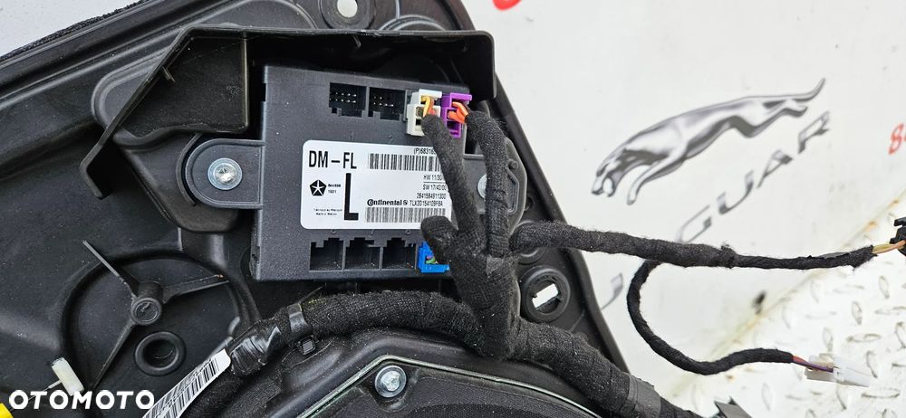 Dodge Durango III LIFT 2021-2025  Plansza drzwi przednia lewa Podnośnik szyby przód lewy Zamek drzwi przedni lewy Instalacja drzwi przednia lewa Sterownik drzwi przód lewy Czujnik uderzenia Airbag 68316561AD 68284055AA P68250661AC - 4
