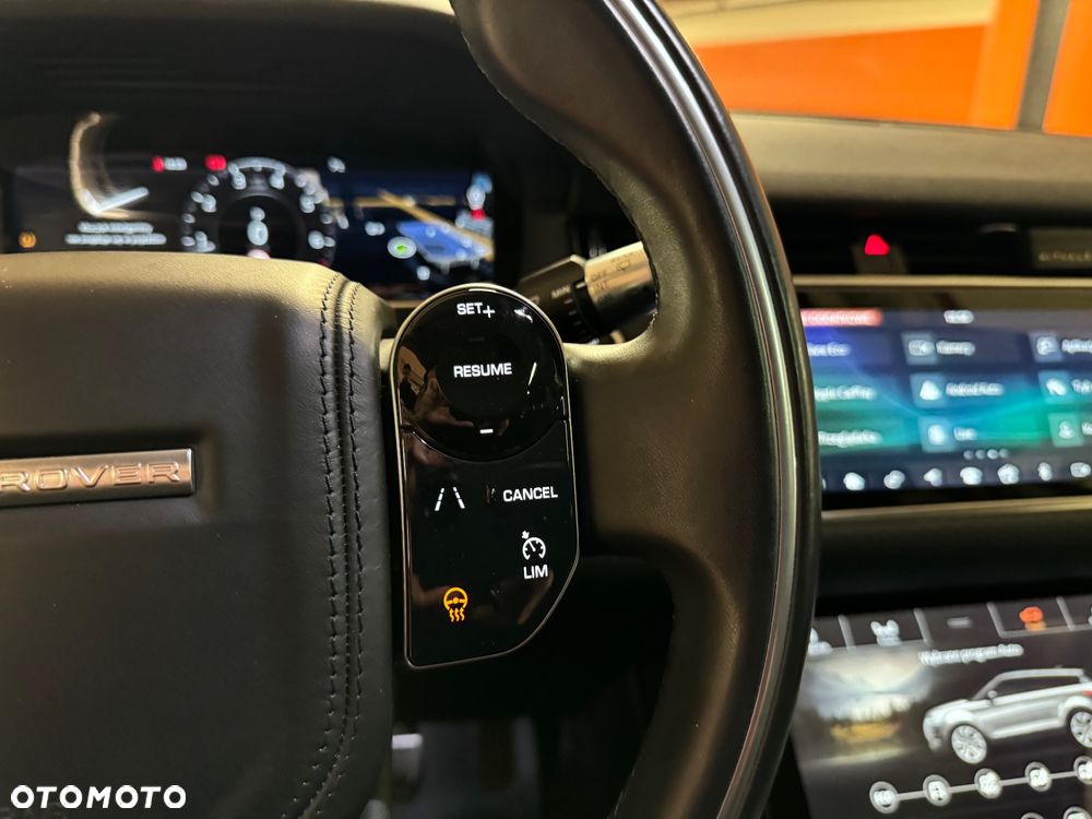 Land Rover Range Rover Evoque - 26
