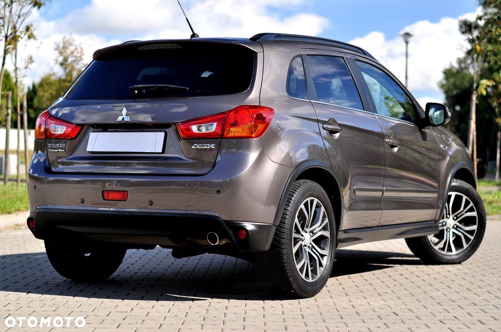 Mitsubishi ASX - 5