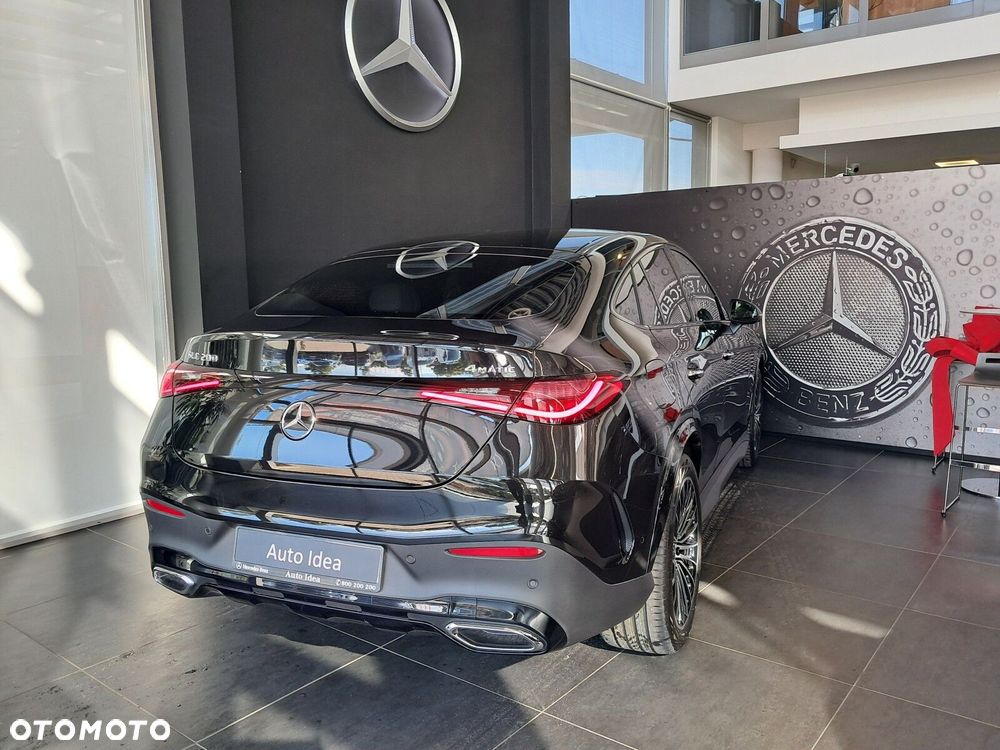 Mercedes-Benz GLC - 31