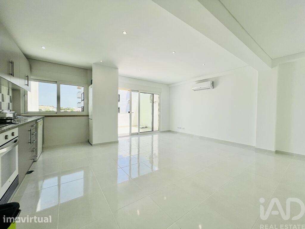 Apartamento T2 em Quarteira de 76,00 m2 - Grande imagem: 2/12