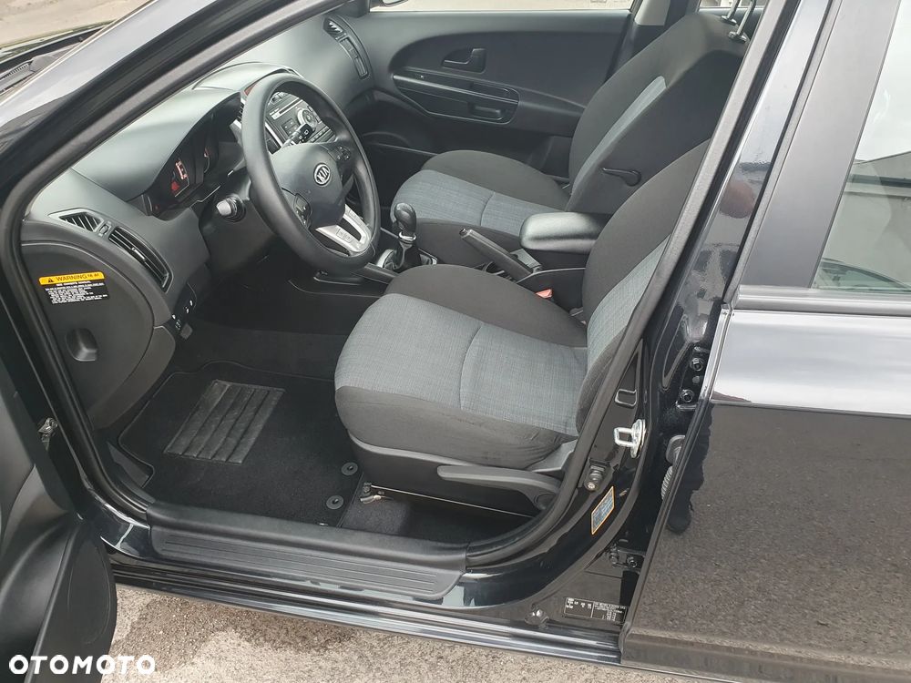 Kia Ceed 1.4 CVVT Attract - 10