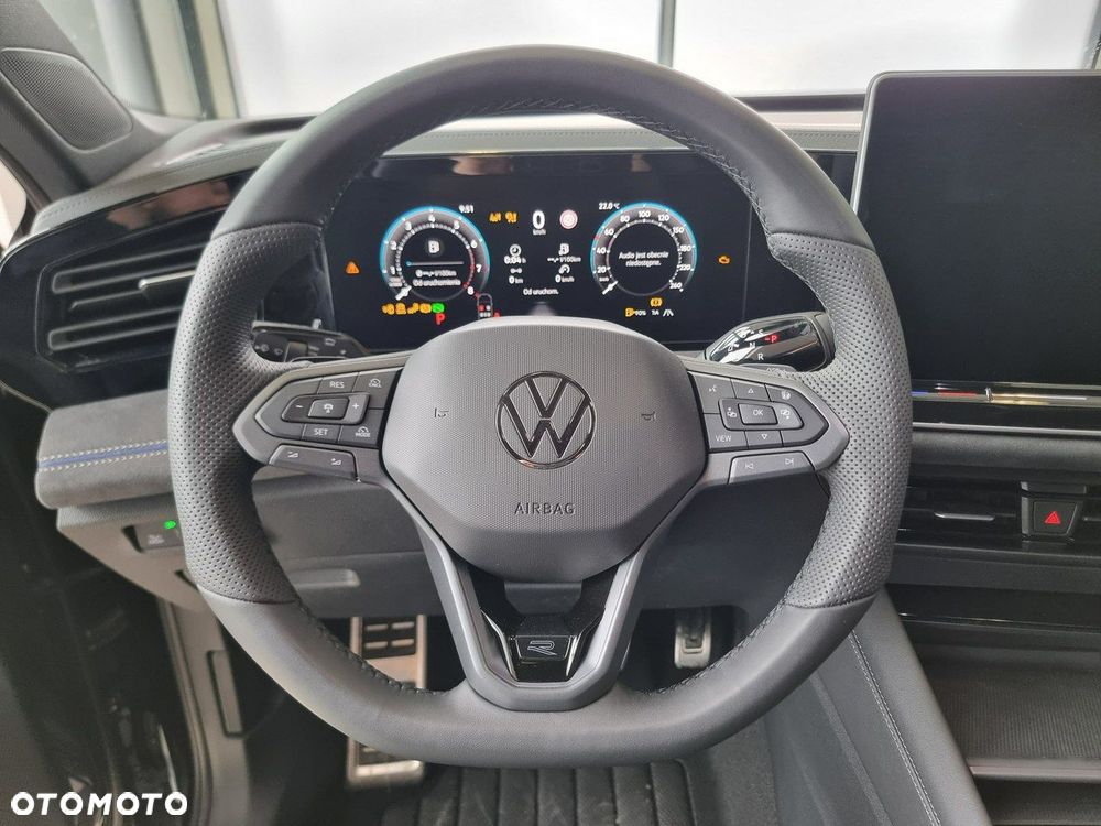 Volkswagen Tiguan - 16