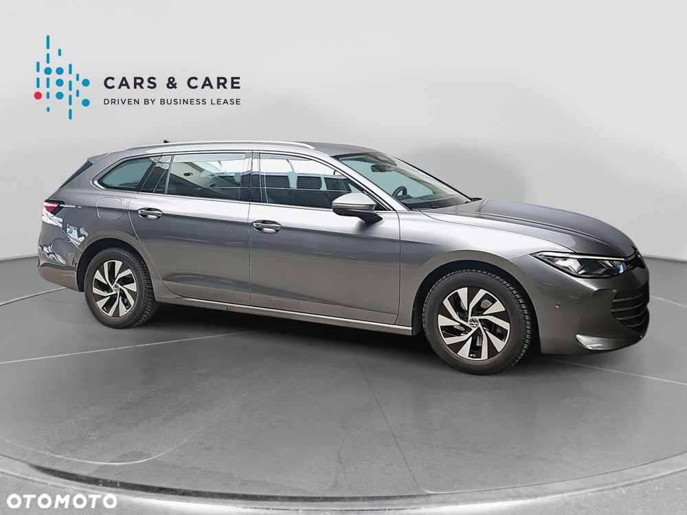 Volkswagen Passat - 6