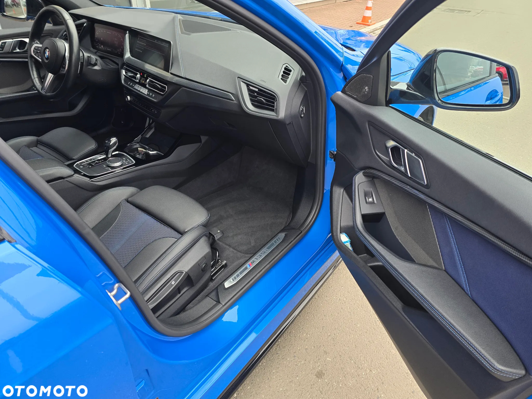 BMW Seria 1 M135i xDrive ColorVision Edition - 13