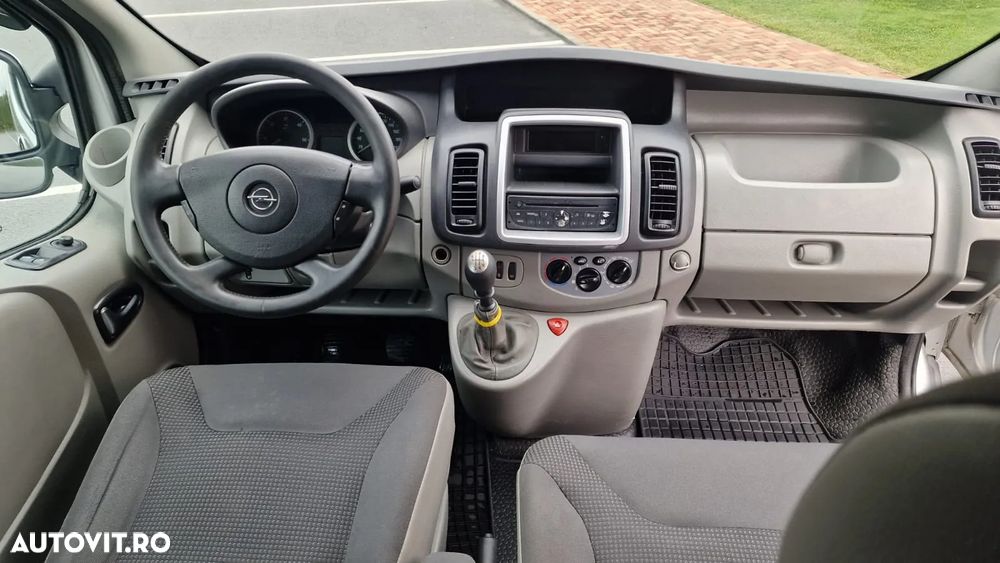 Renault Trafic Passenger 2.0 dCi L1H1 Authentique - 5