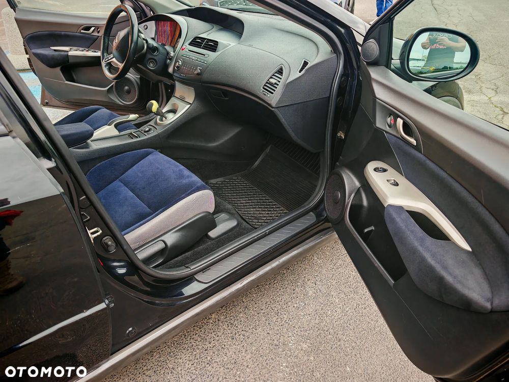 Honda Civic 1.8 Executive - 15