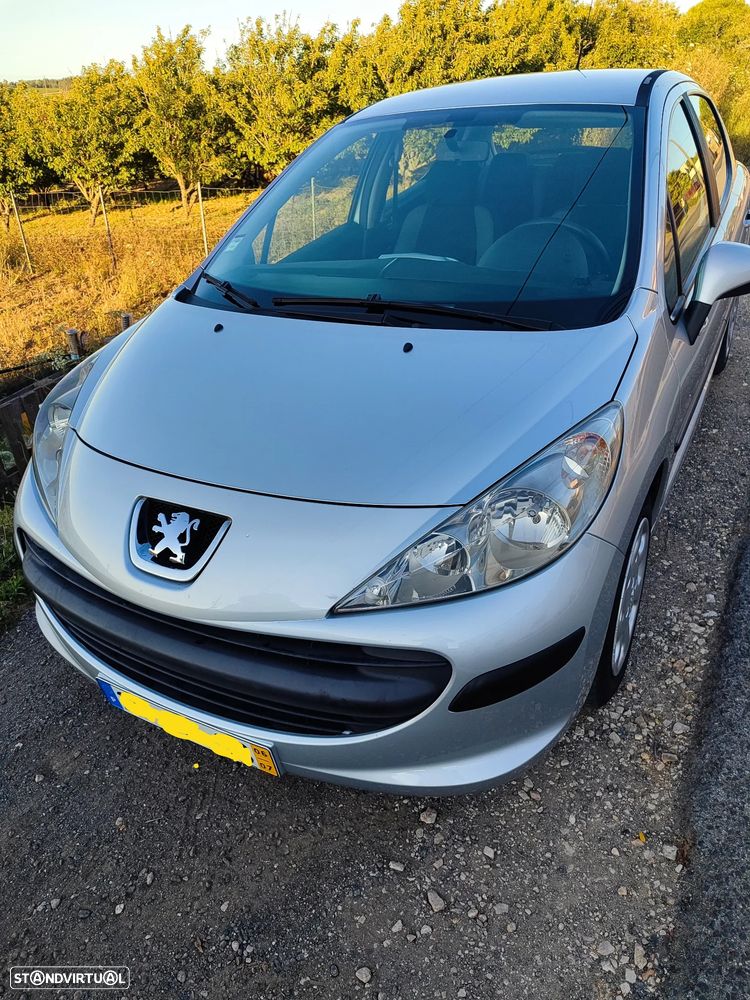 Peugeot 207 - 2