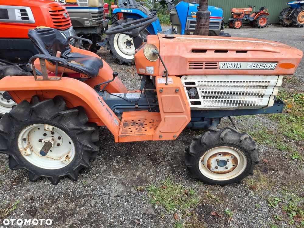 Kubota B1200 - 4
