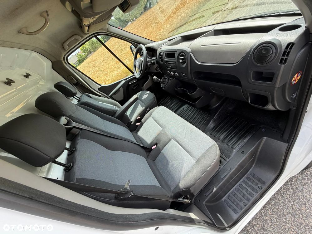 Renault Master * 2.3 / 125KM * L2H2 * Średni / Podwyższany * Furgon / Blaszak * - 36