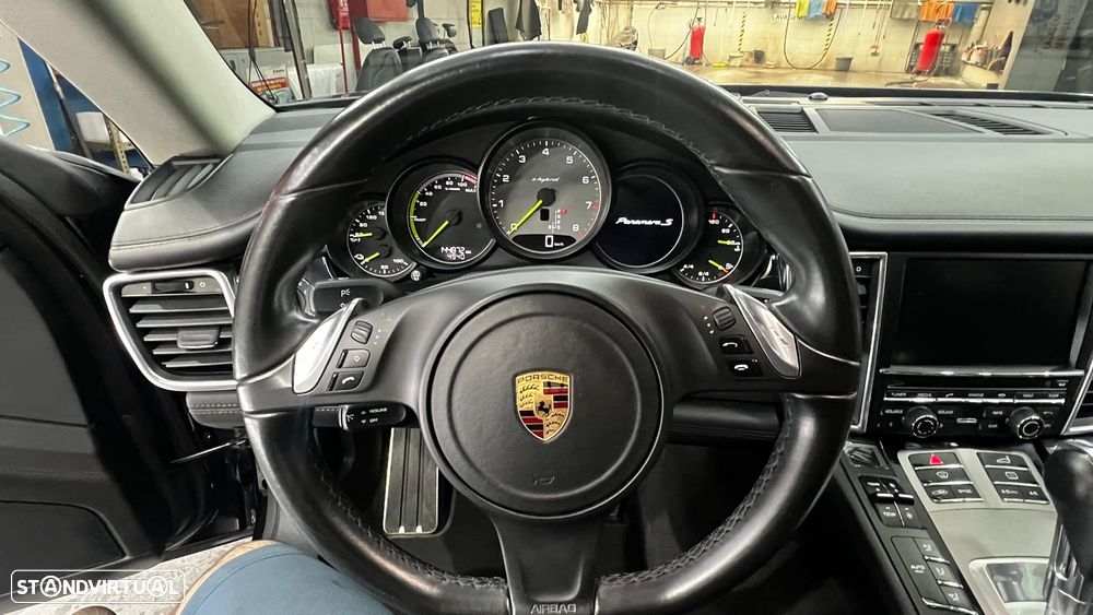 Porsche Panamera 4S - 2