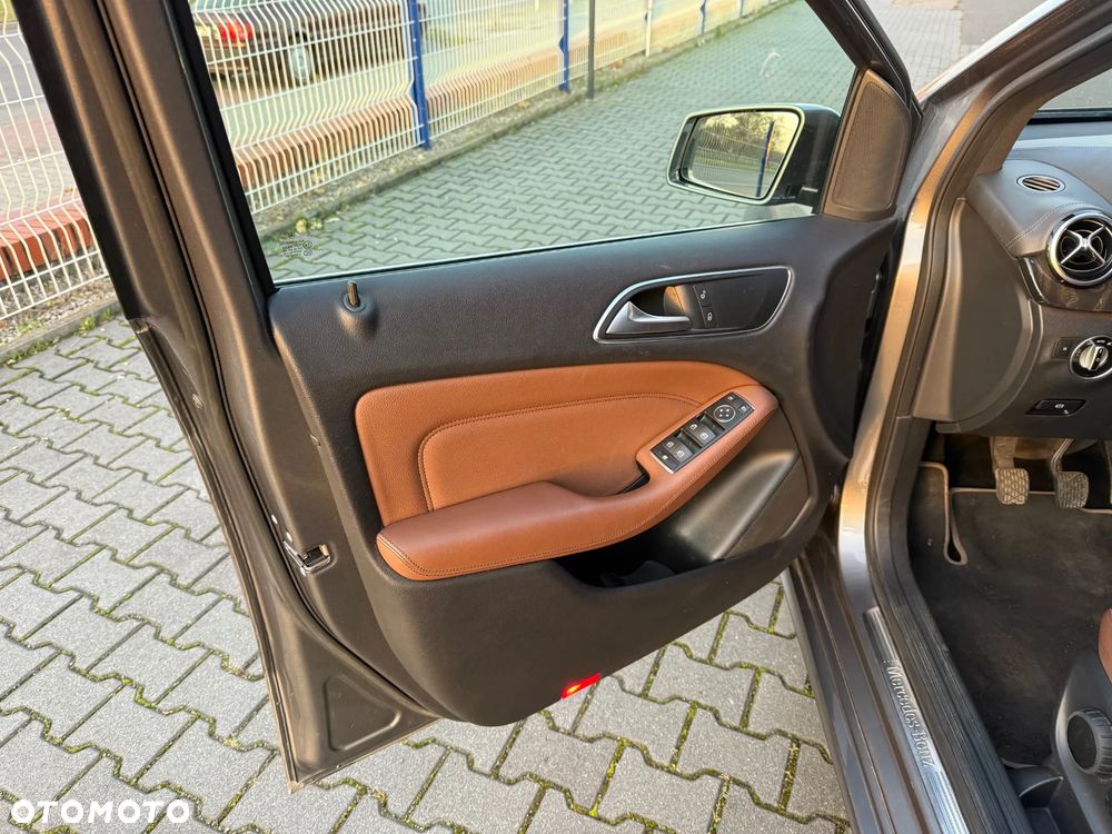 Mercedes-Benz Klasa B - 12