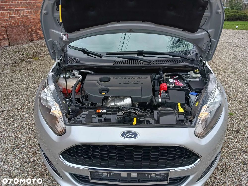 Ford Fiesta 1.6 TDCi DPF Gold X - 11