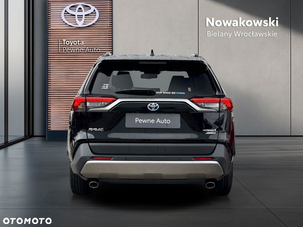 Toyota RAV4 - 5
