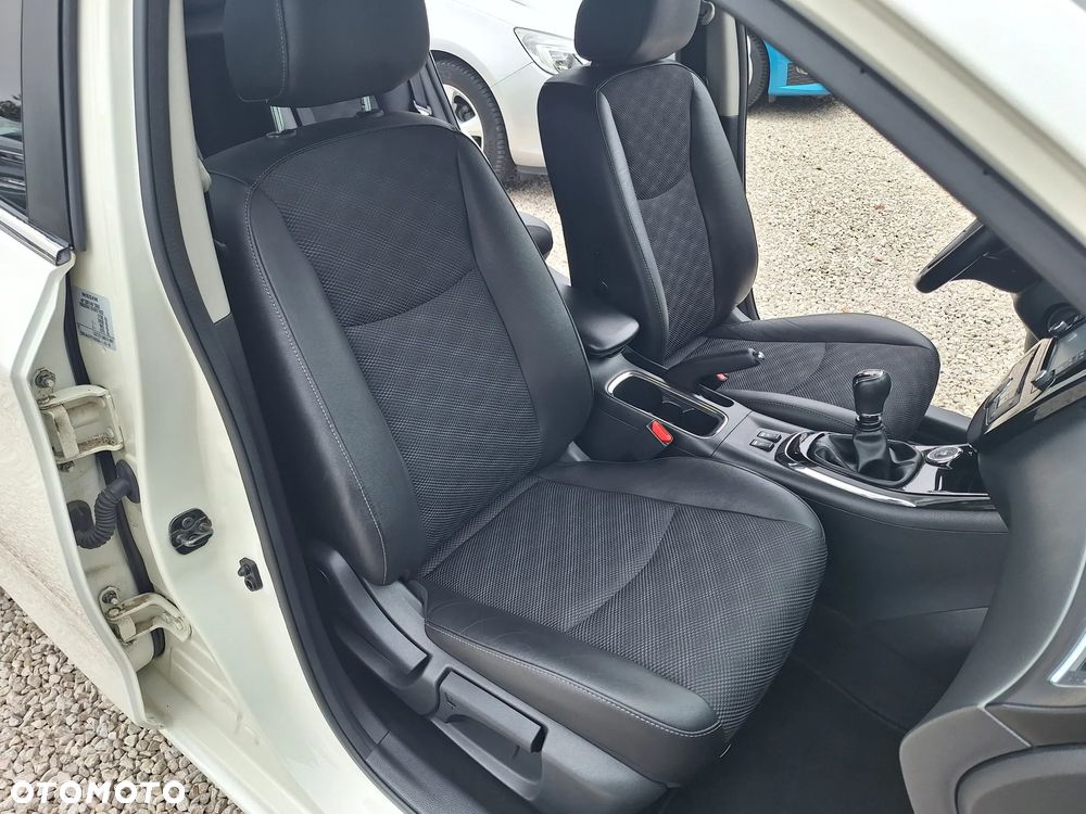 Nissan Pulsar 1.2 DIG-T Tekna - 26