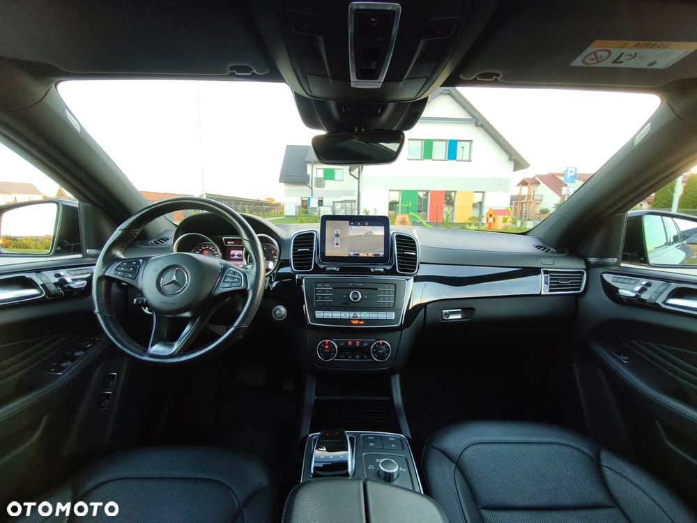 Mercedes-Benz GLE - 21