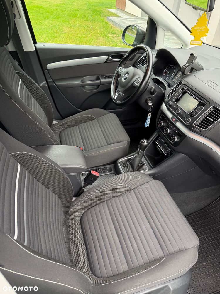 Volkswagen Sharan 2.0 TDI 4MOTION BlueMotion Technology Cup - 4