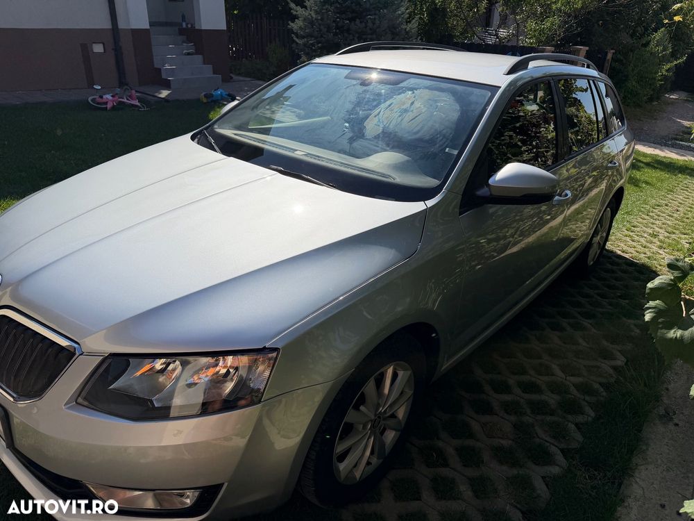 Skoda Octavia 1.6 TDI AMBITION DSG - 5