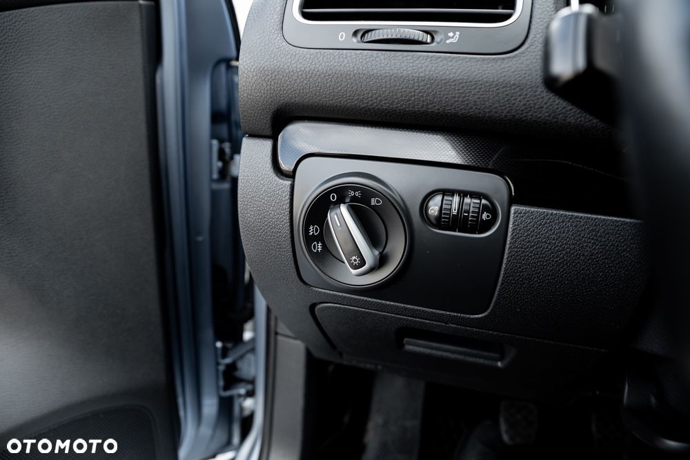 Volkswagen Golf 1.6 Comfortline - 28