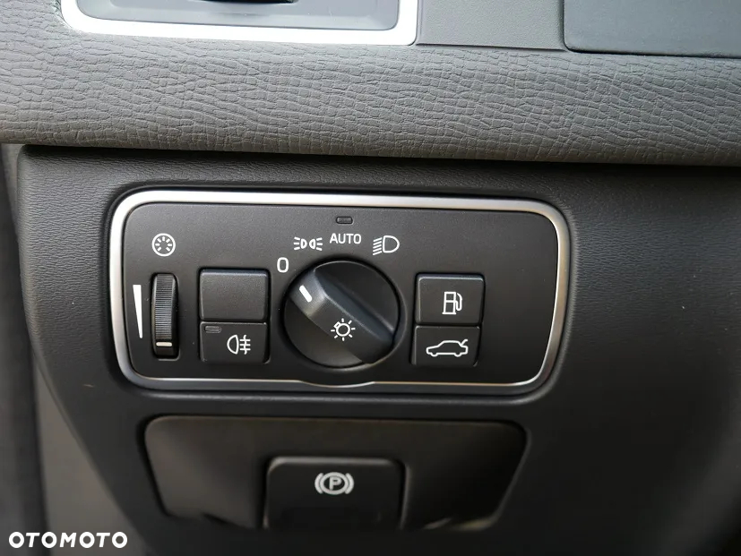 Volvo XC 60 D3 Geartronic Momentum - 24
