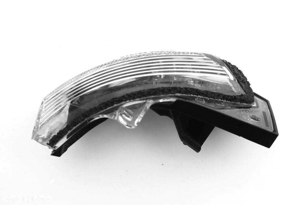 TOYOTA COROLLA E21 2019 - SUZUKI SWACE lusterko KIERUNKOWSKAZ ORYGINAŁ OE - 4