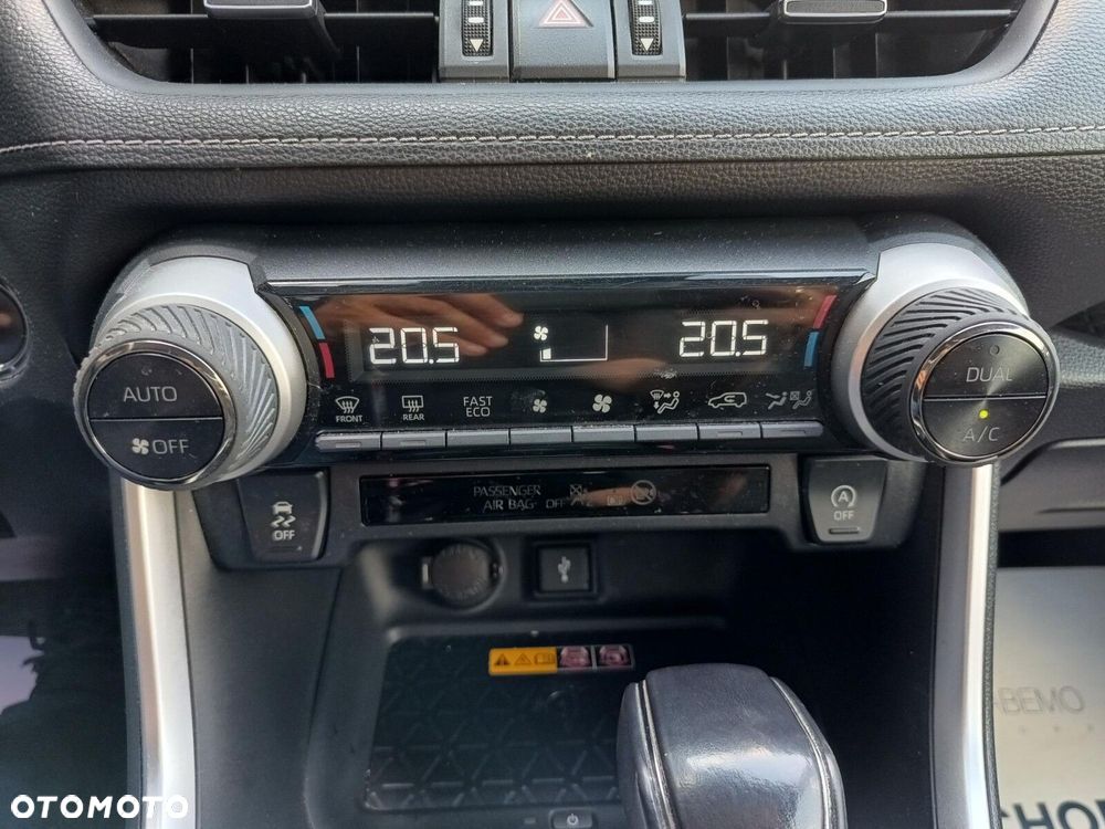 Toyota RAV4 - 24