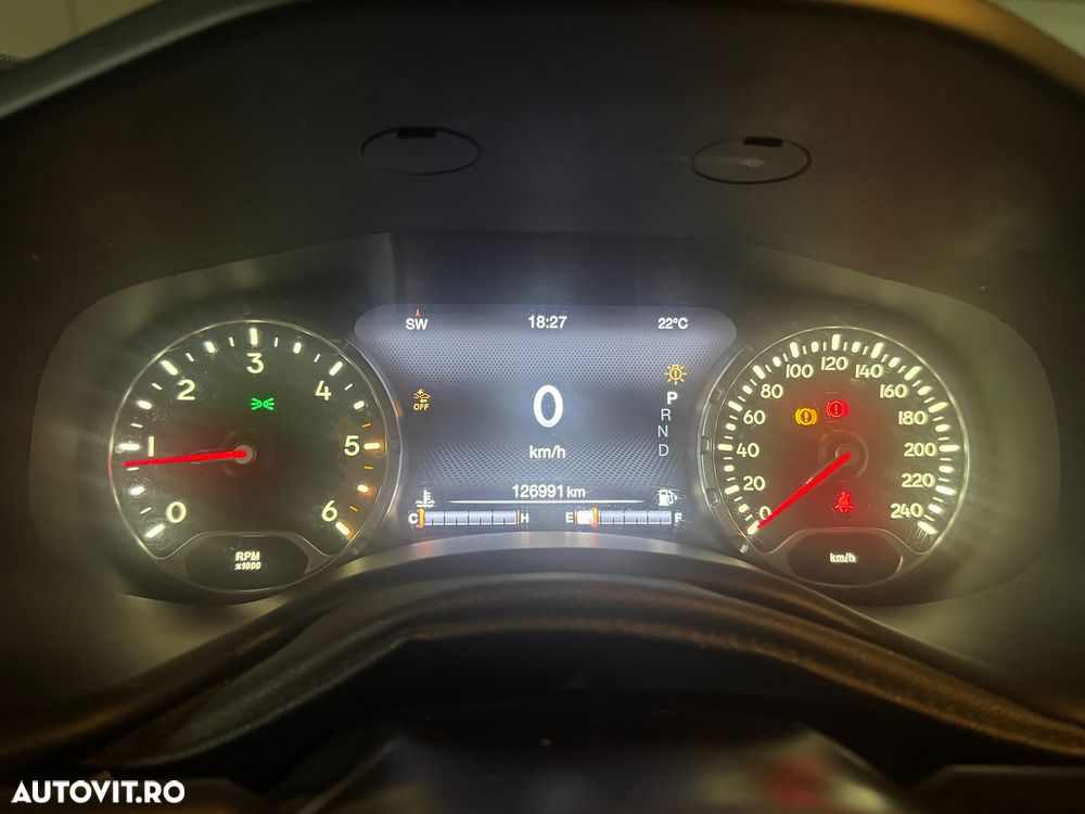 Jeep Renegade - 11