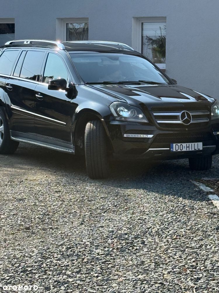 Mercedes-Benz GL - 11