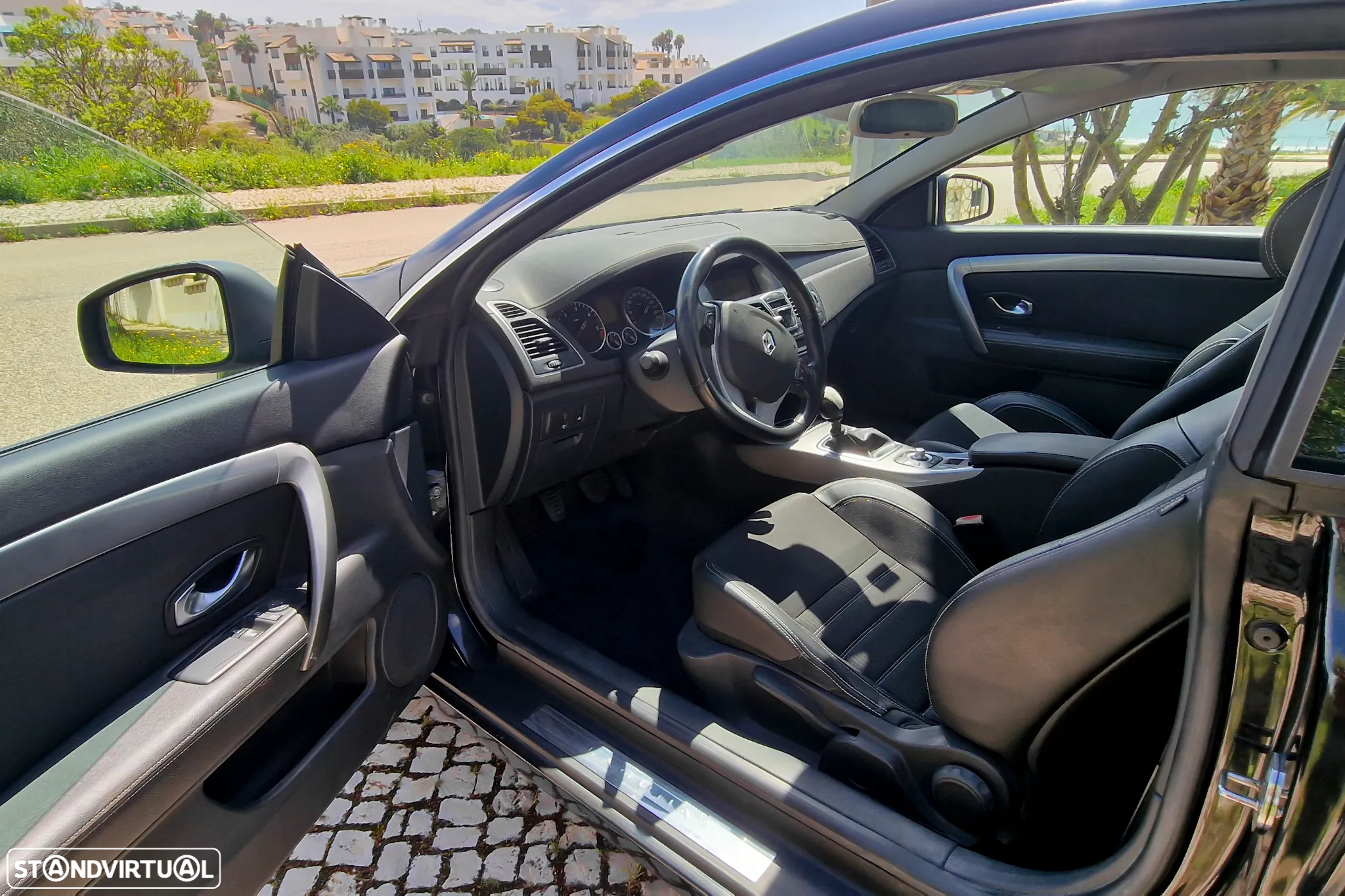 Renault Laguna 1.5 dCi Black Line - 11