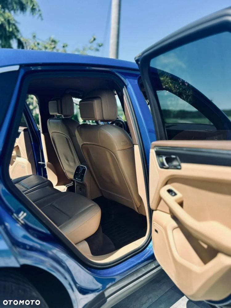 Porsche Macan Standard - 11