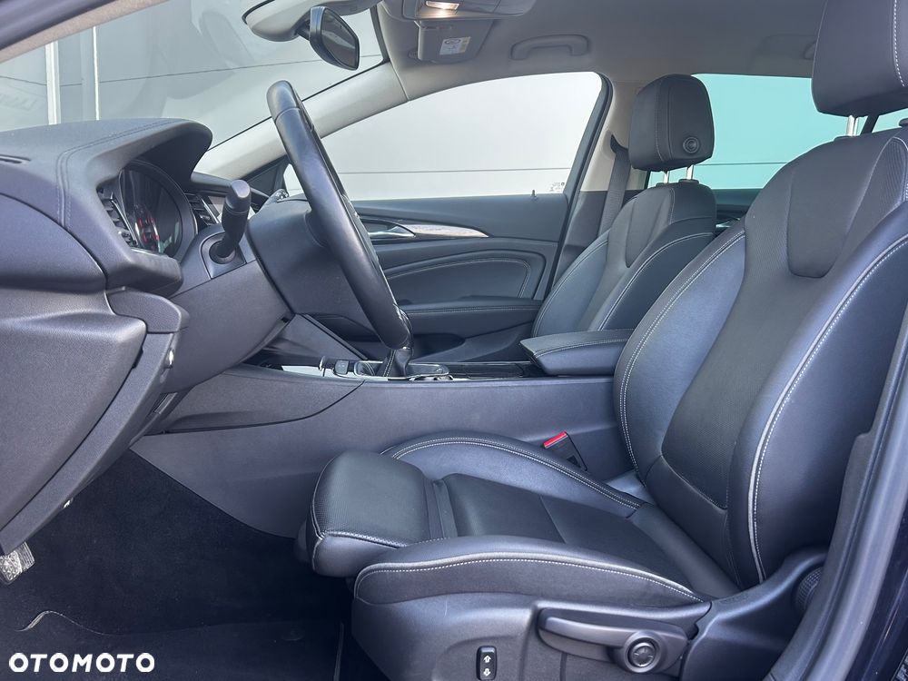 Opel Insignia 1.5 T Innovation S&S - 17