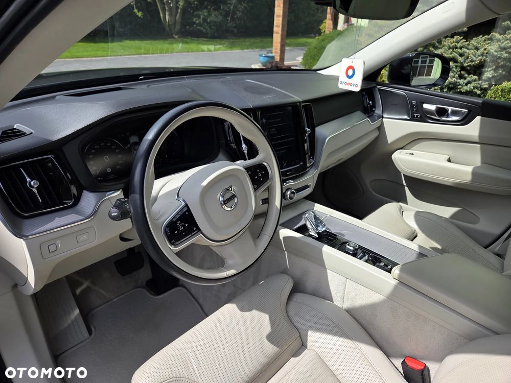 Volvo XC 60 B5 D AWD Geartronic Inscription - 24