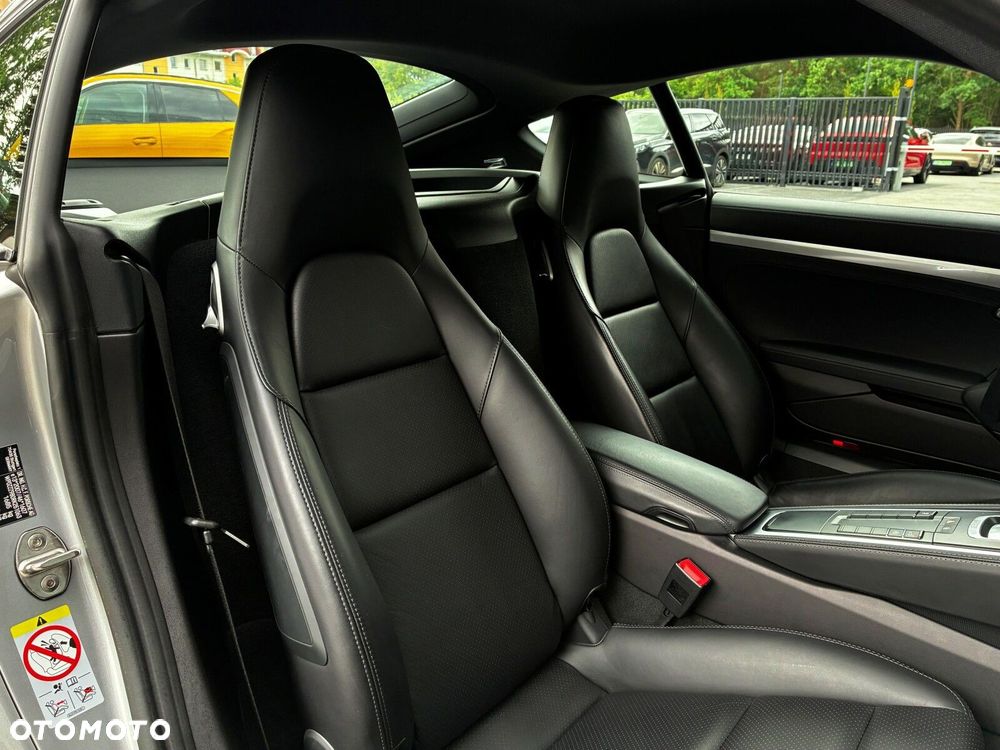 Porsche 718 Cayman - 37