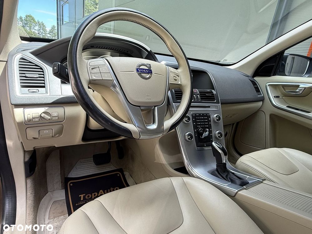Volvo XC 60 D4 Drive-E Summum - 17