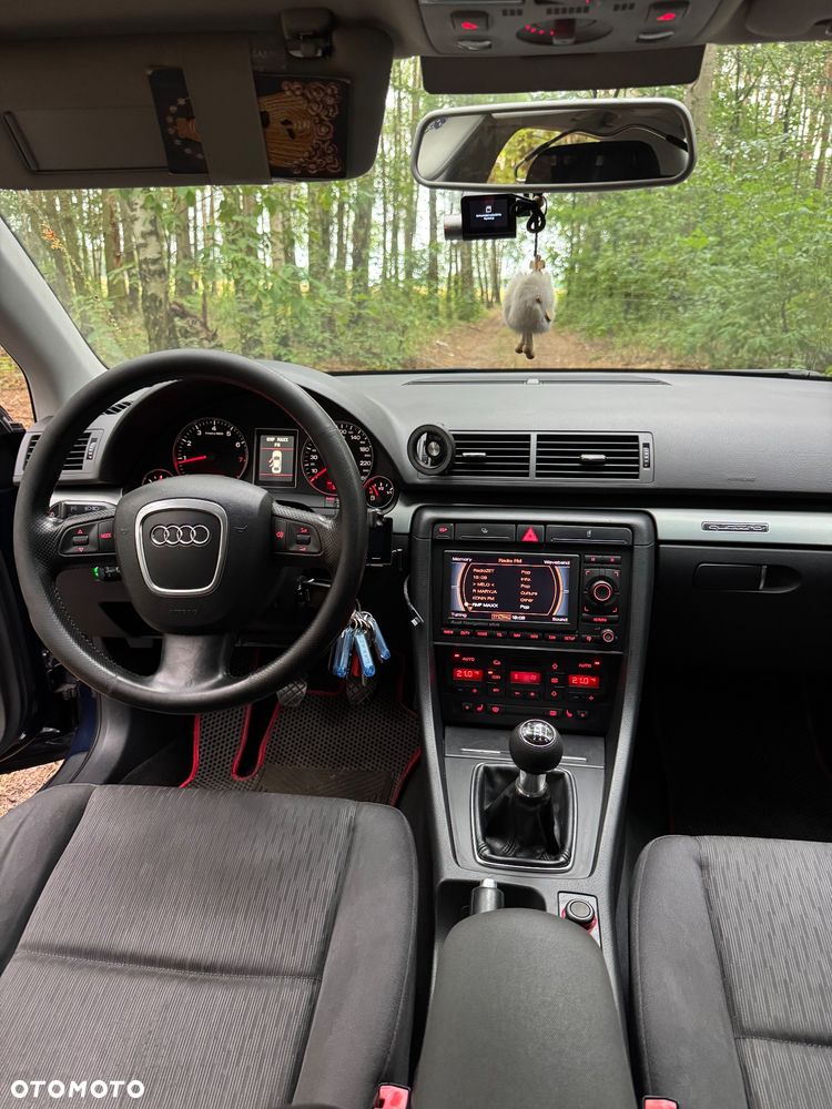 Audi A4 Limousine 1.8 T quattro - 14