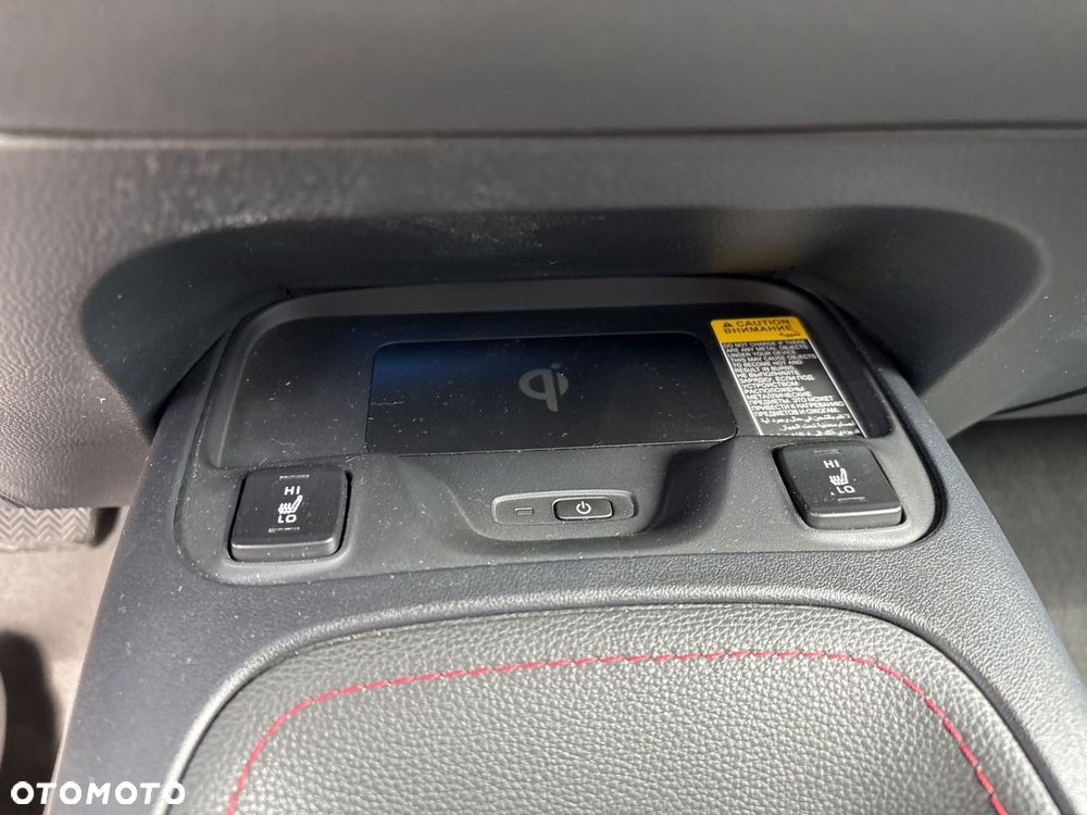 Toyota Corolla 2.0 Hybrid Executive - 21