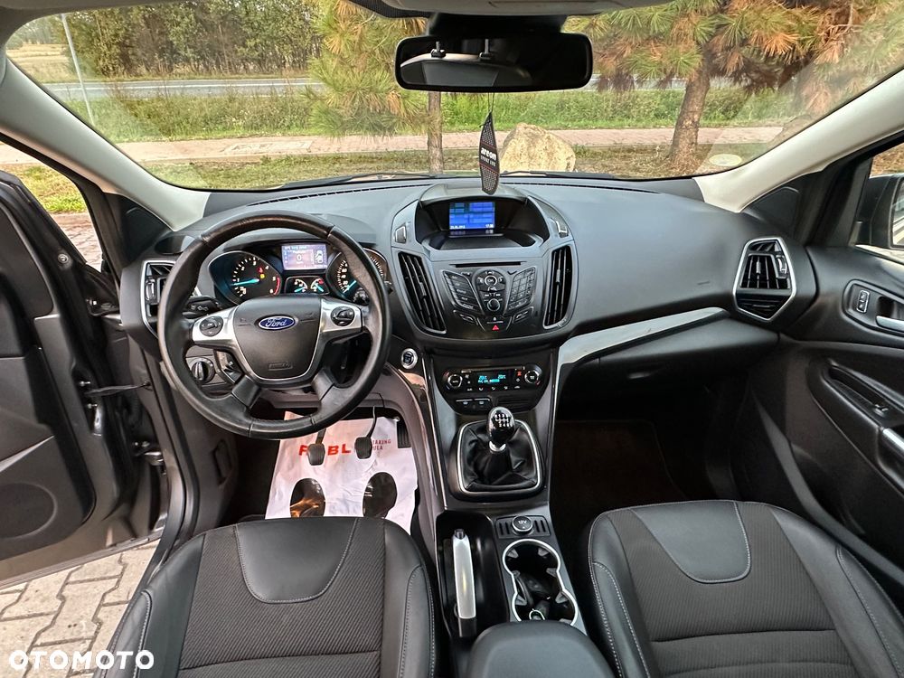 Ford Kuga 2.0 TDCi FWD Titanium - 25