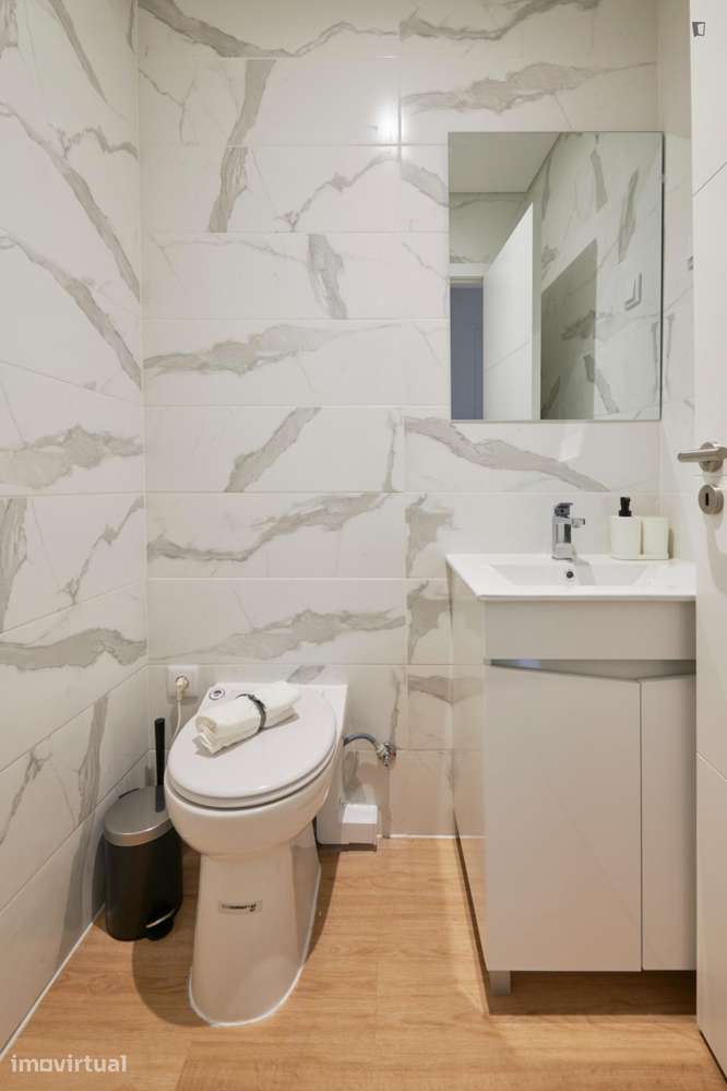 Quarto - localizado em Telheiras Lisbon - Grande imagem: 3/18